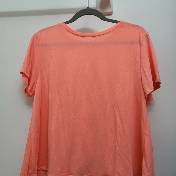 NWOT 3 Women's Work-Out Shirts - Picture 5 of 7